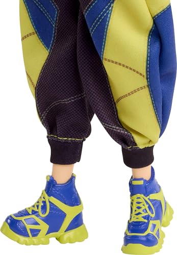 Mattel Kpop Demon Hunters HUNTR/X Zoey Fashion Doll | Wearing “How It’s Done” Performance Look, Spirit Blades Accessory, Inspired by the Movie